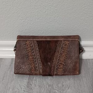 P&G COLLECTION Brown Leather Crossbody